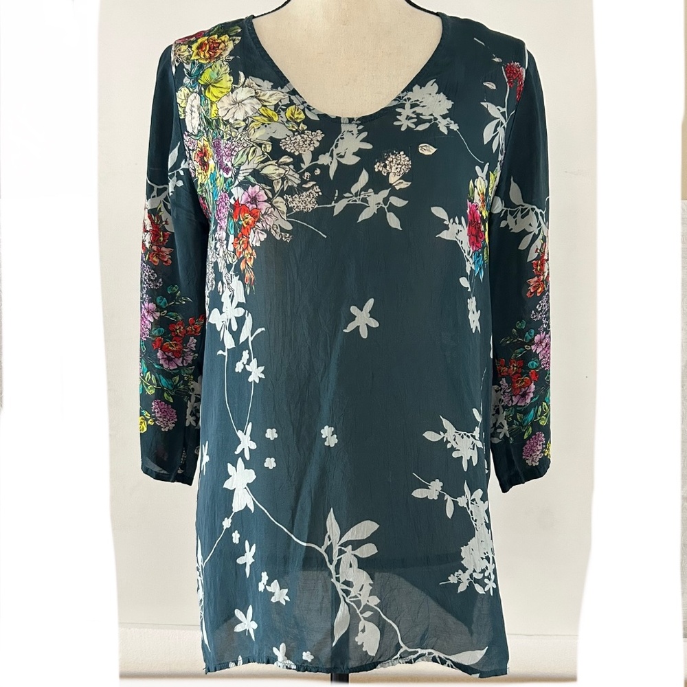 Johnny Was Ficher Silk Floral Blouse Size Small
